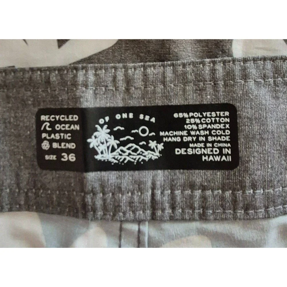 Of One Sea Men's Shorts Size 36 Gray Floral Stretch Comfort Swim Tropical Beach